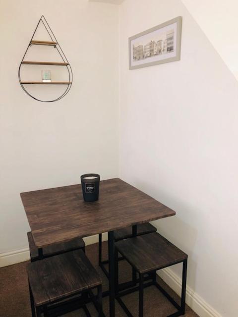Budget Rooms @ Underwood Lane 克鲁 外观 照片
