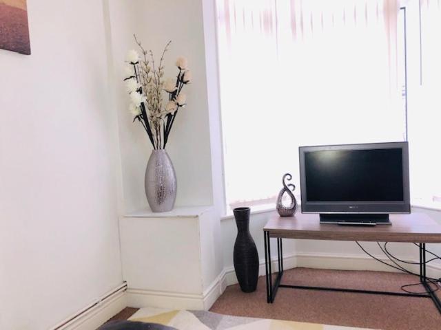Budget Rooms @ Underwood Lane 克鲁 外观 照片