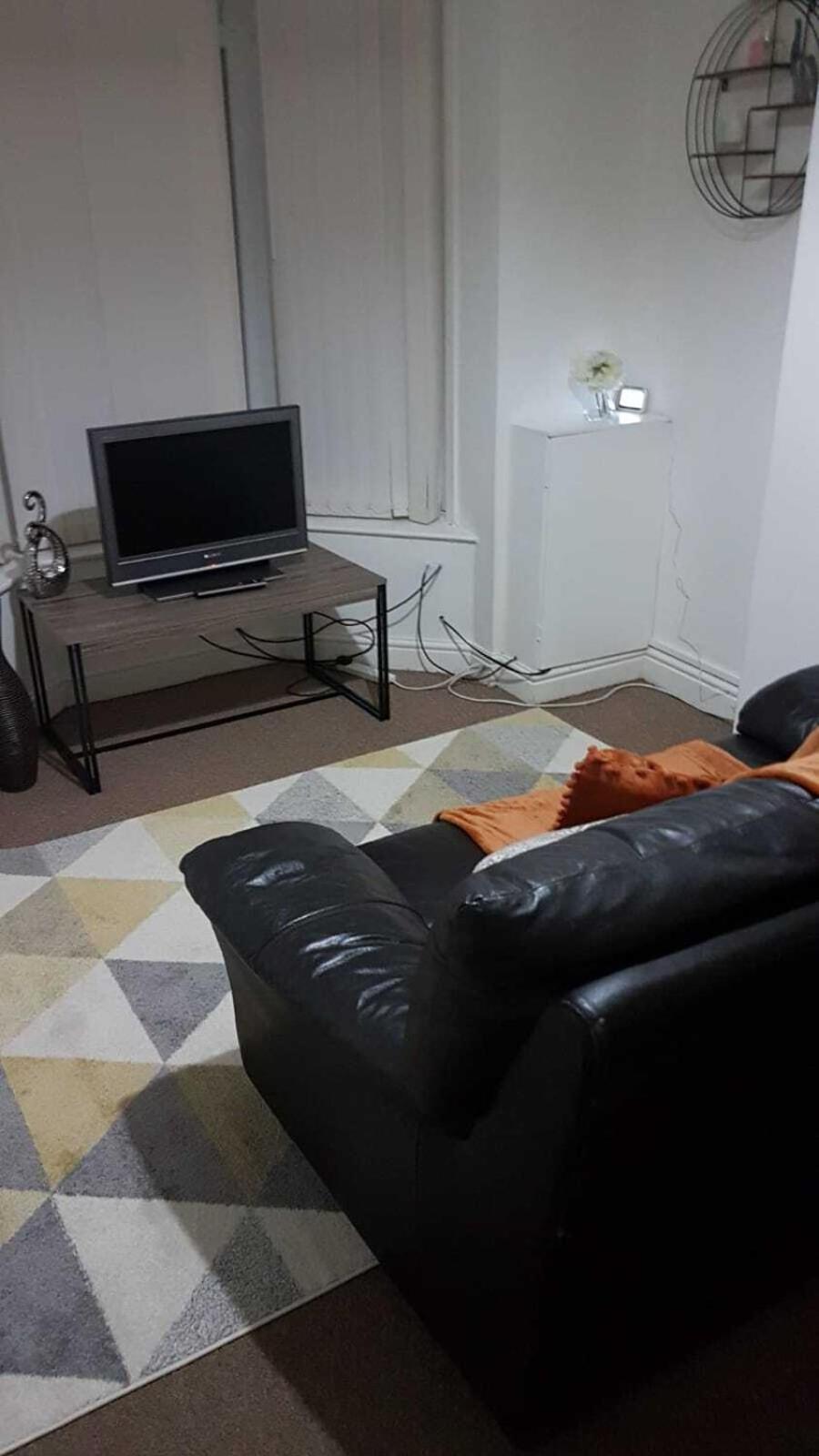 Budget Rooms @ Underwood Lane 克鲁 外观 照片