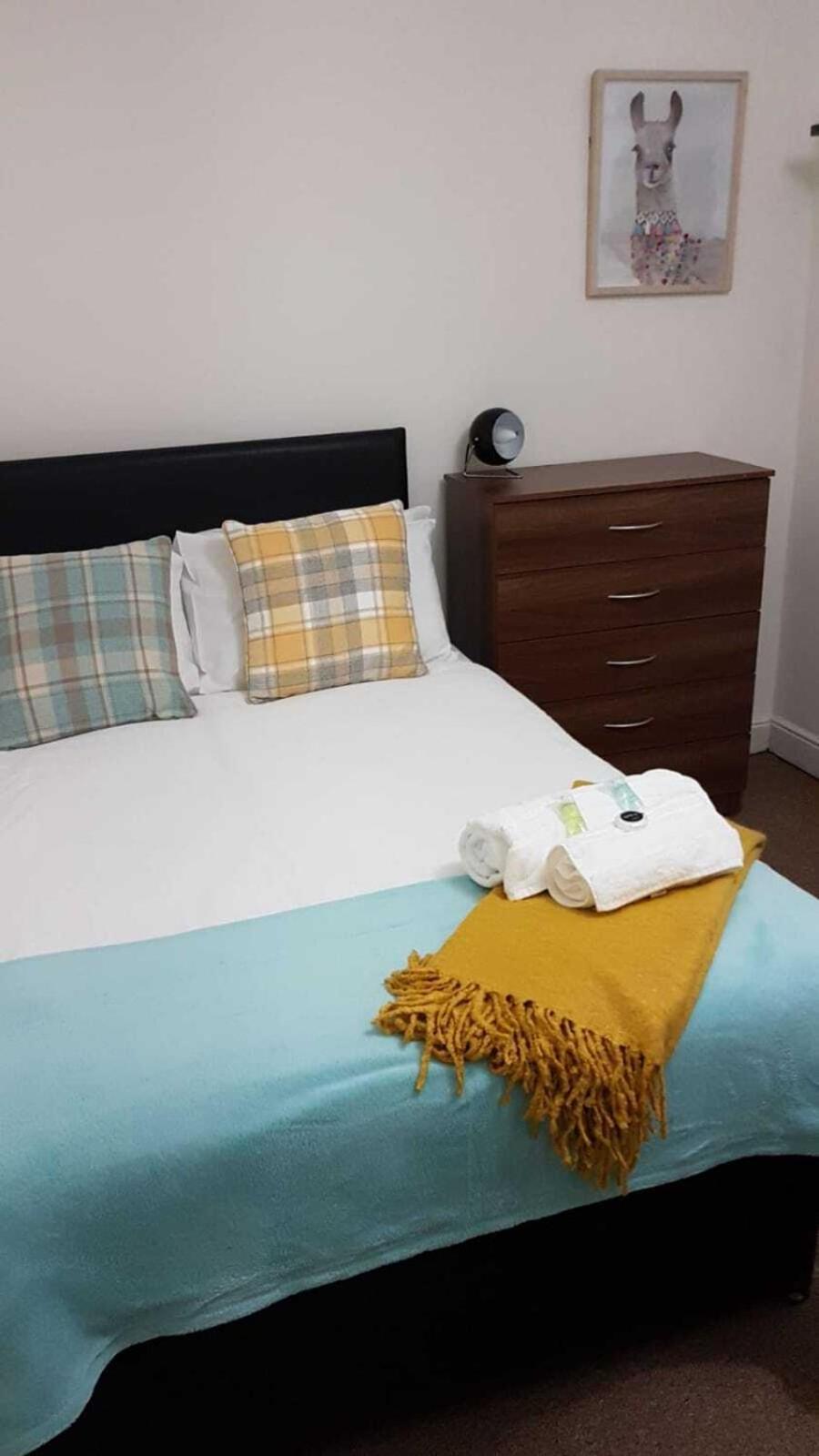 Budget Rooms @ Underwood Lane 克鲁 外观 照片